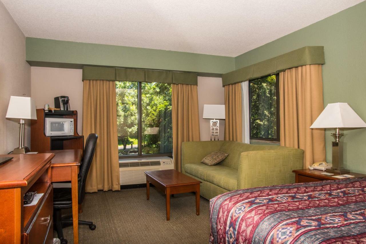 Round Hill Inn Orange Rom bilde